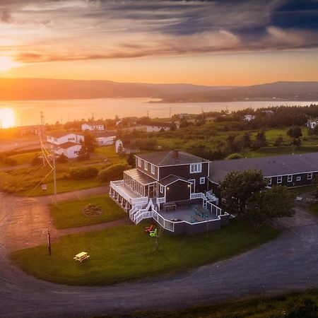 Edge Of The Avalon Inn Trepassey Exterior foto